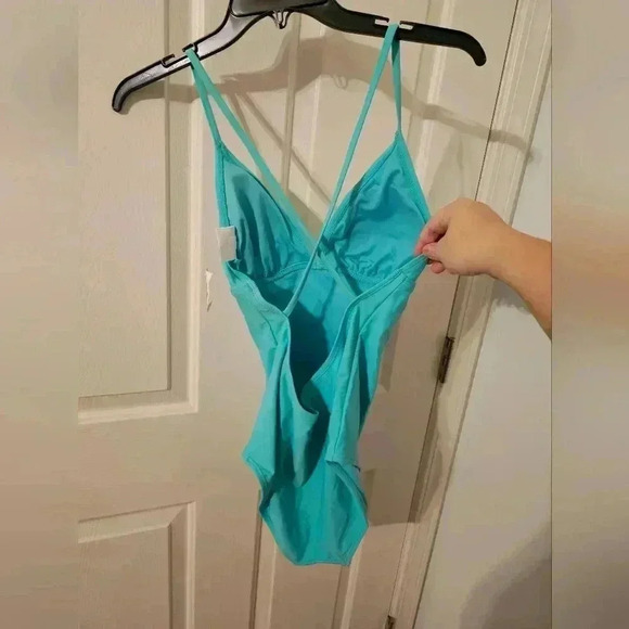 Old Navy NWT Teal One Piece Criss Cross Back Size M - Picture 2 of 3